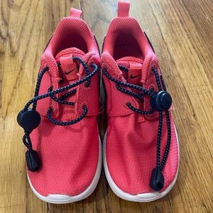 Nike Toddler Roshe (coral)